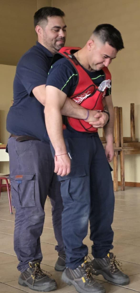 INSTRUCTOR INTERNACIONAL DE PRIMEROS SOCORROS, RCP Y USO DE DEA - Imagen 2